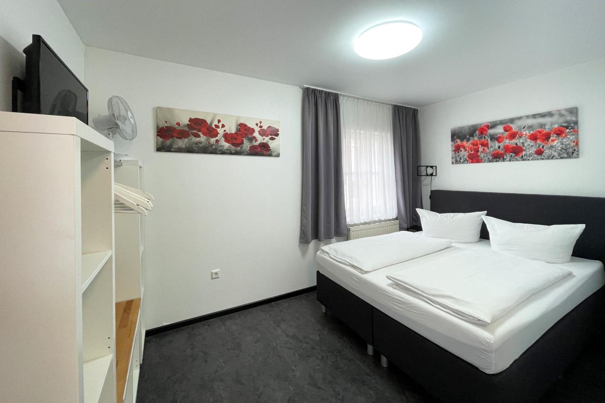 Hotel Wolke Майнинген Экстерьер фото