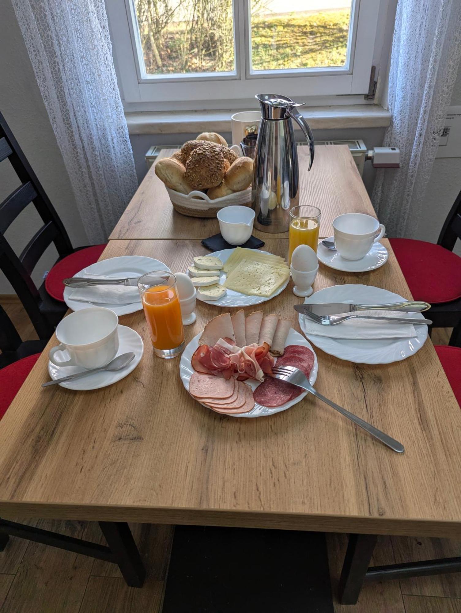 Hotel Wolke Майнинген Экстерьер фото